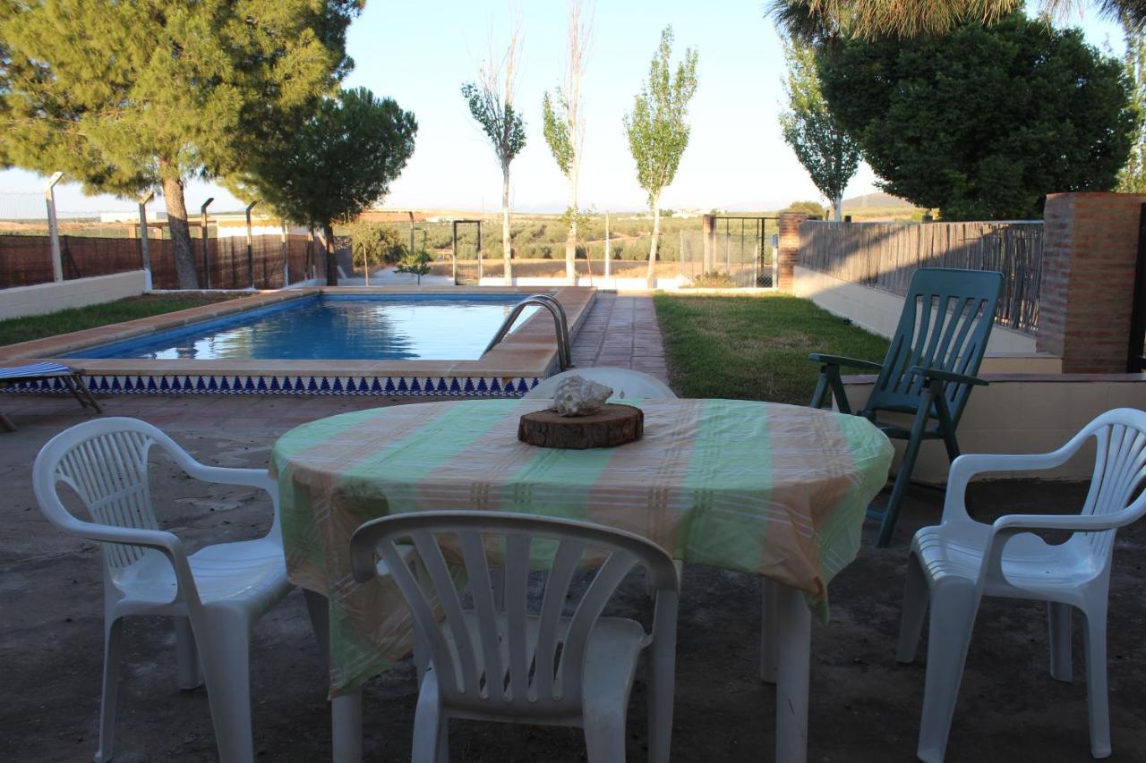 Casa Rural La Rosa De Los Vientos Фуэнте-де-Пьедра Экстерьер фото
