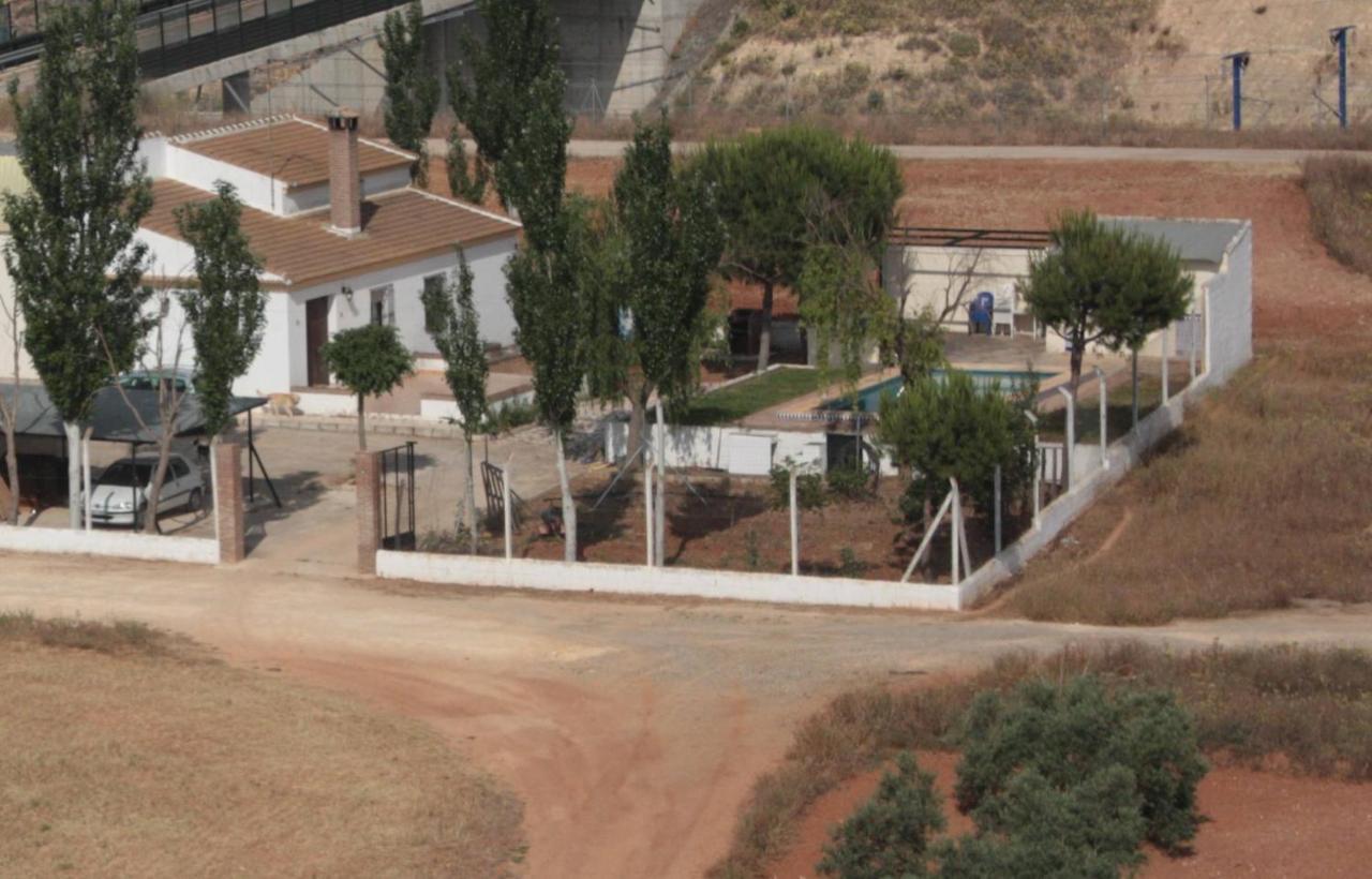 Casa Rural La Rosa De Los Vientos Фуэнте-де-Пьедра Экстерьер фото